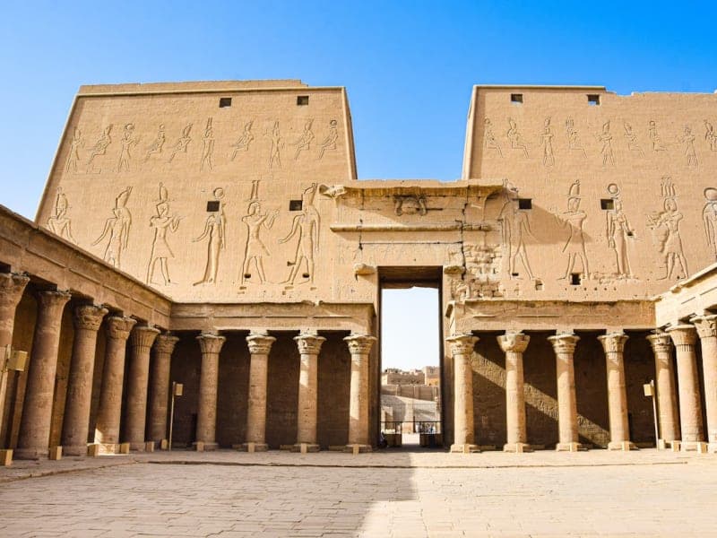 Explore Cairo, Luxor & Aswan with Egypt Holiday Packages