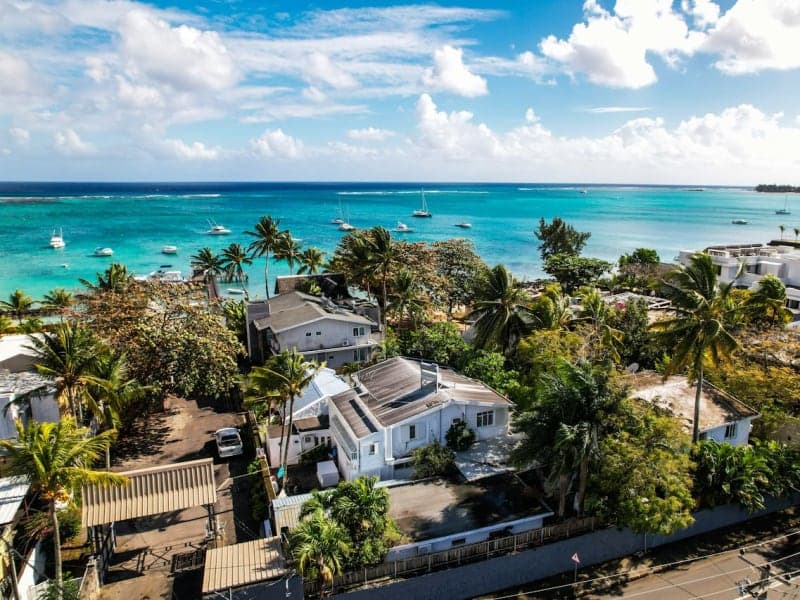 Beachside Resort Stays